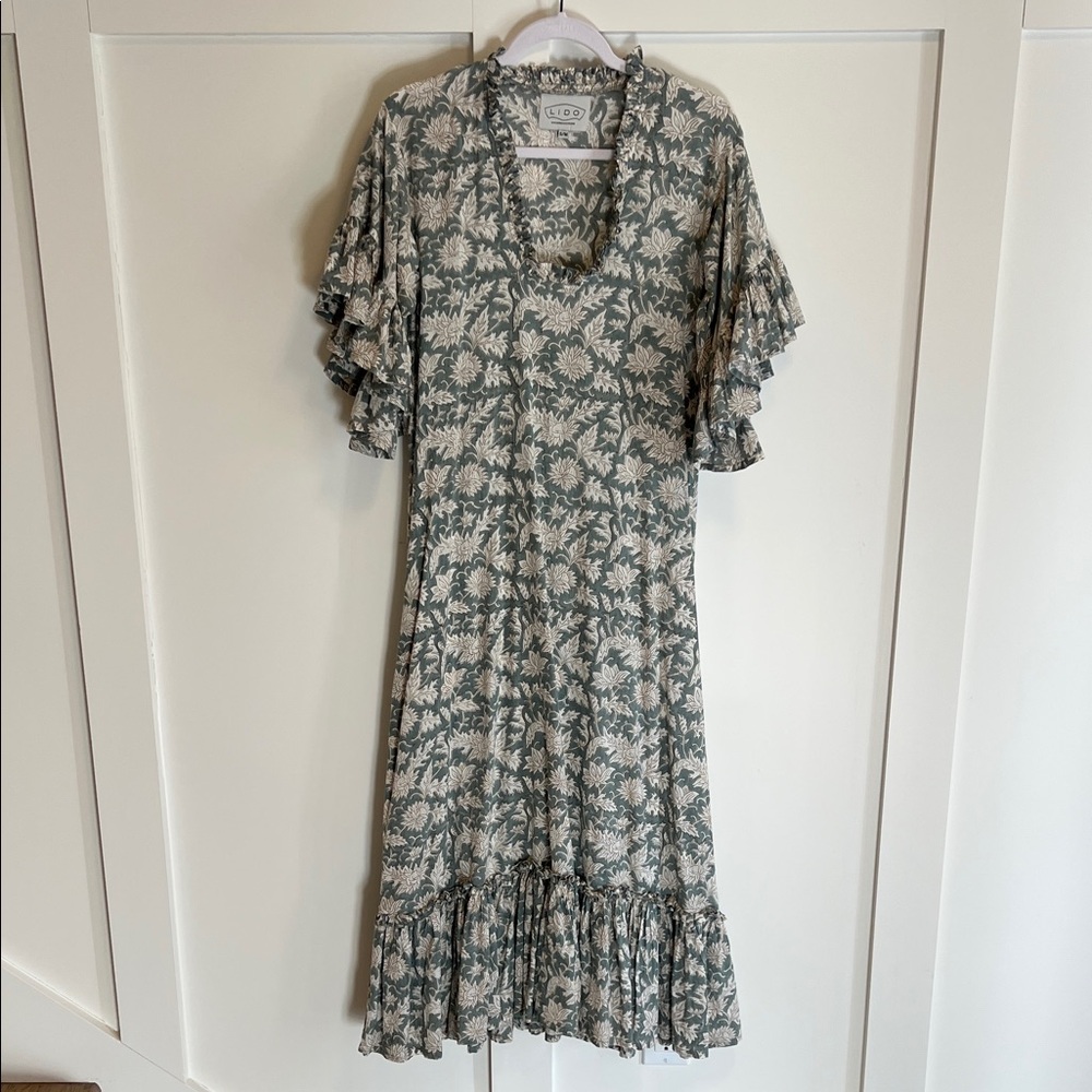 Elegant Floral Midi Dress with Ruffle Sleeves